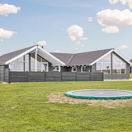 בית נופש Pet Friendly In With Sauna בוגנזה